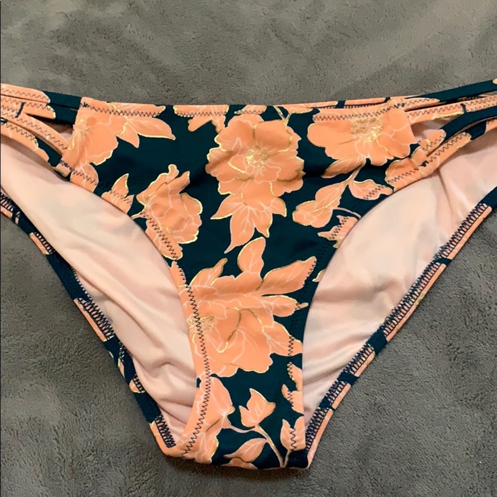Shade and Shore bikini bottom- Small
